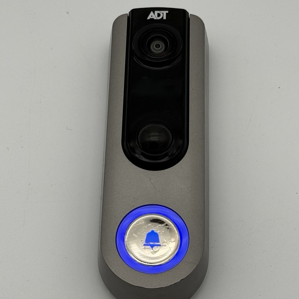 ADT DBC835-V2 Wireless HD Video Doorbell Camera w/ Mount Plate Tested Working